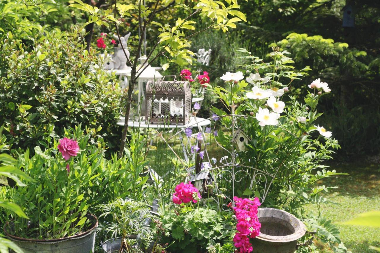 Bed and Breakfast Le Bonheur A La Campagne Lesmont Exterior foto